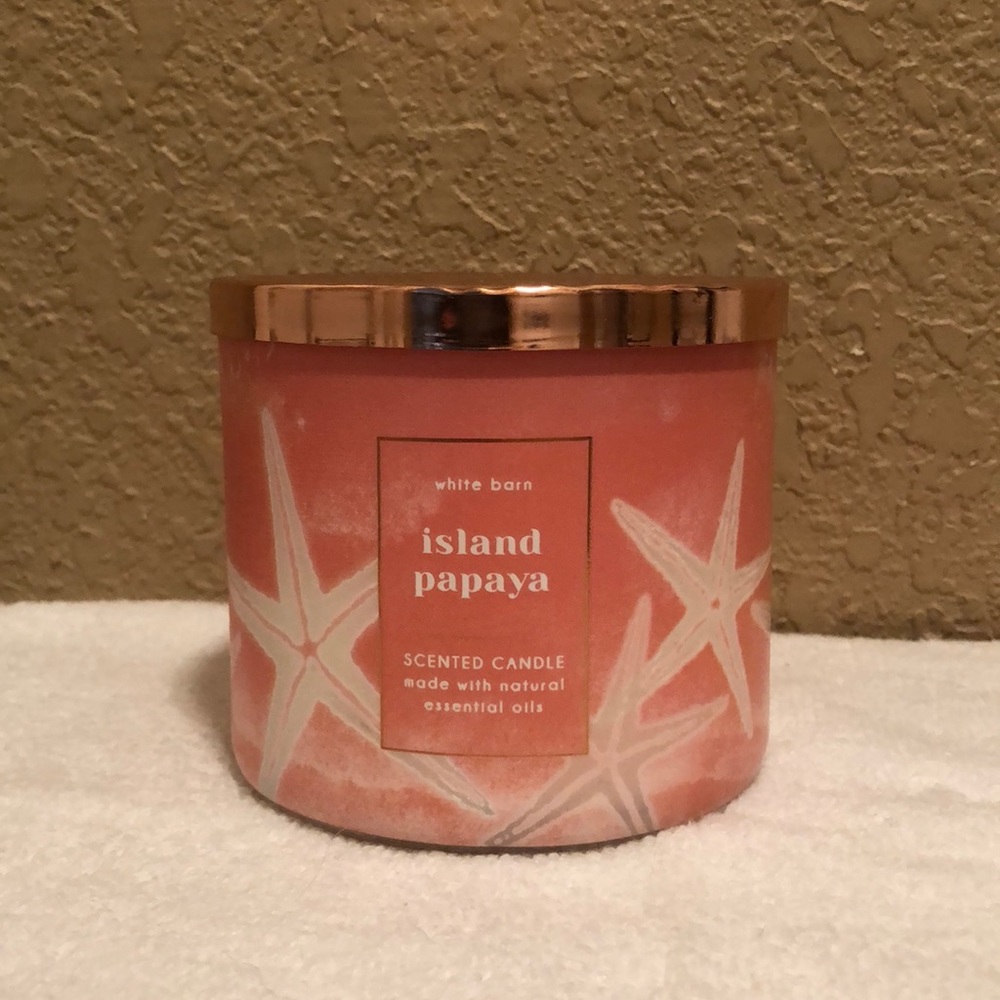NWT White Barn Bath & Body Works Island Papaya 3 wick candle. Limited Edition.